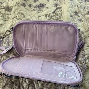 Vera Bradley all in one crossbody wallet. Cloud Vine Multi